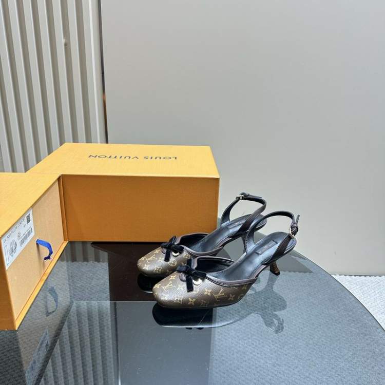 Picture of Louis Vuitton Shoes _SKULVsz35-426cmmnf040113608